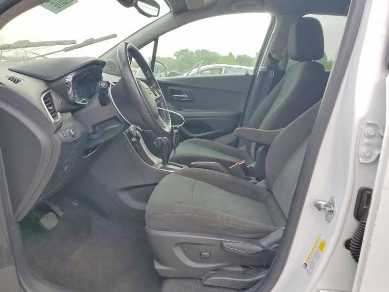 2020 CHEVROLET TRAX LS 7