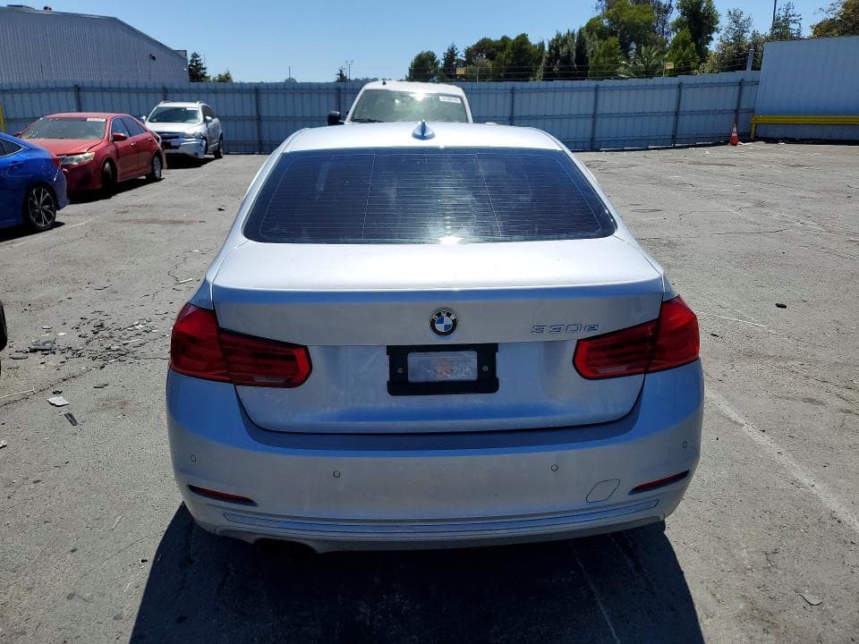 2017 BMW 330E 6