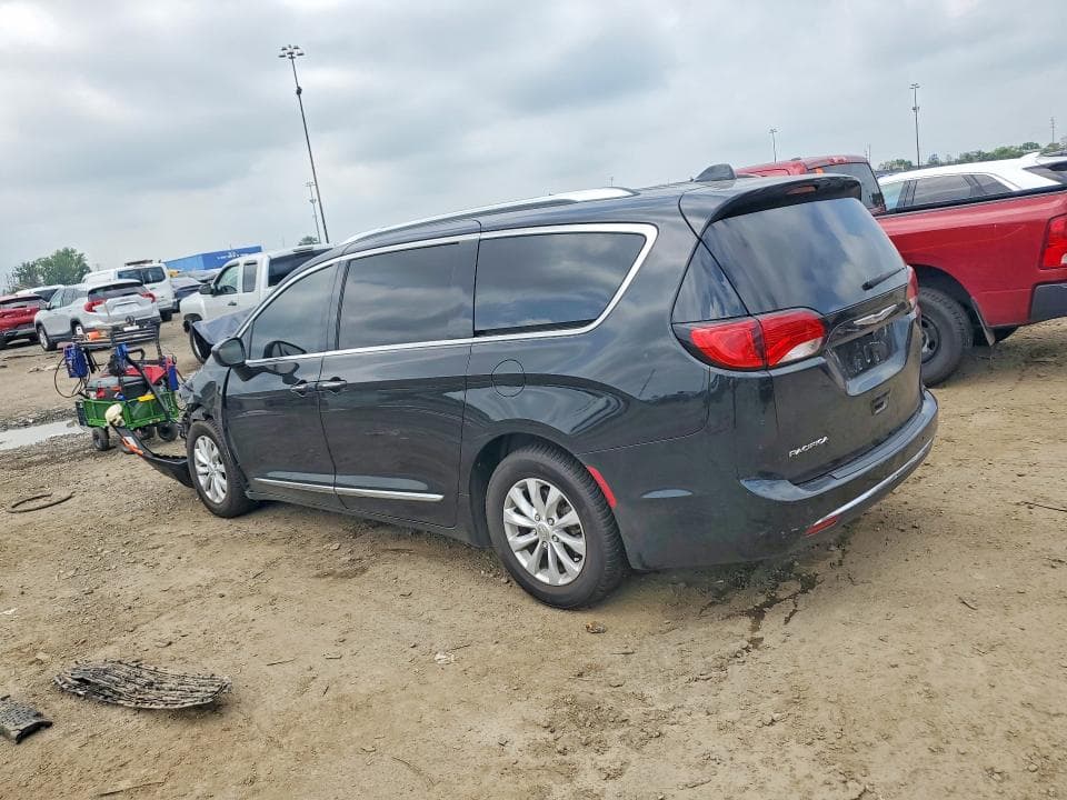 2019 CHRYSLER PACIFICA TOURING L 2