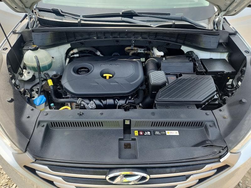 2017 HYUNDAI TUCSON SE 12