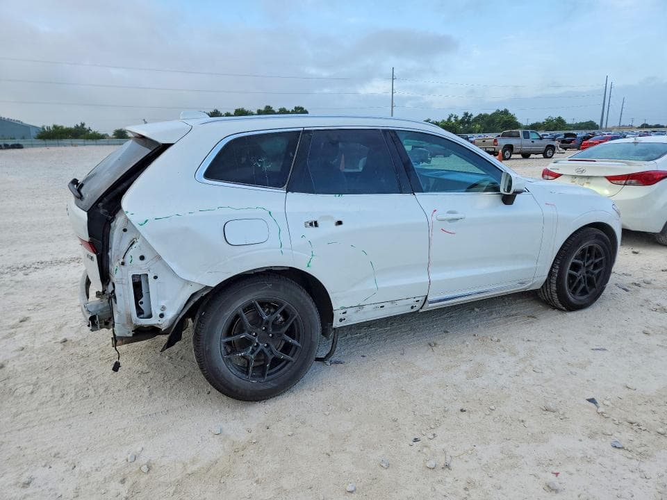 2021 VOLVO XC60 T5 INSCRIPTION 3