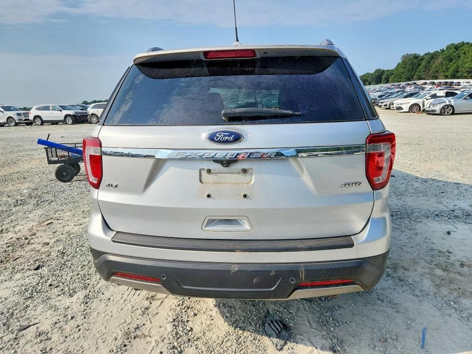 2019 FORD EXPLORER XLT 6