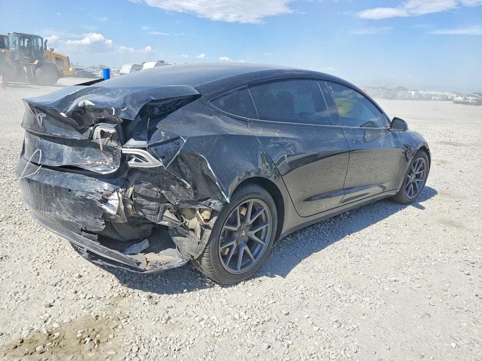 2022 TESLA MODEL 3 3