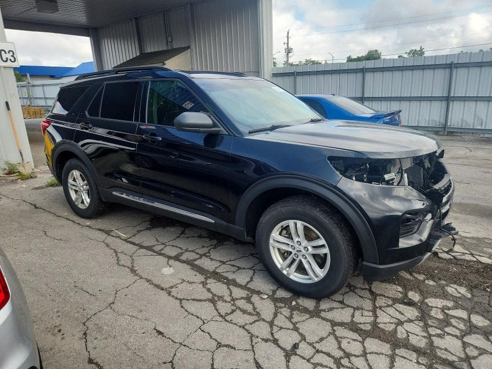 2022 FORD EXPLORER XLT 4