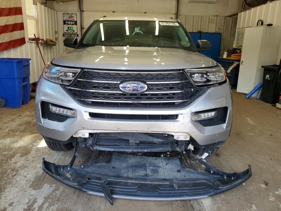 2023 FORD EXPLORER XLT 5