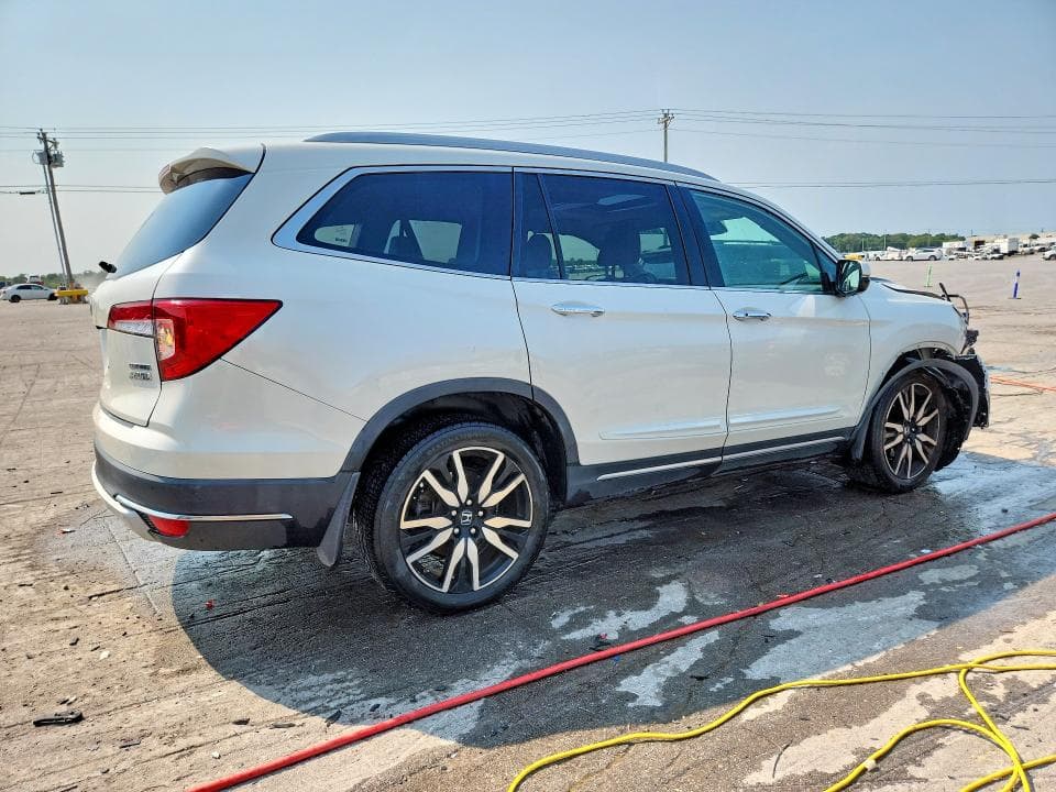 2019 HONDA PILOT TOURING 3