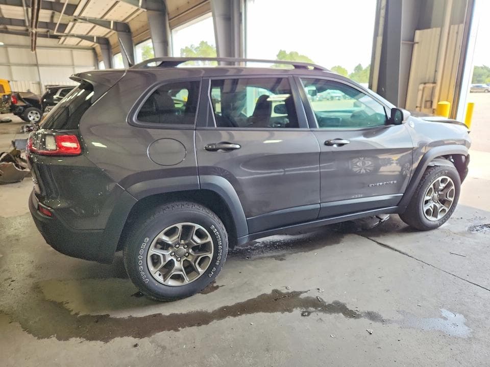 2021 JEEP CHEROKEE TRAILHAWK 3