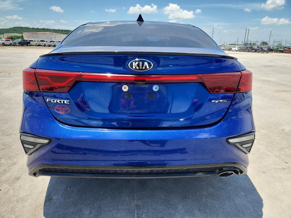 2021 KIA FORTE GT LINE 6
