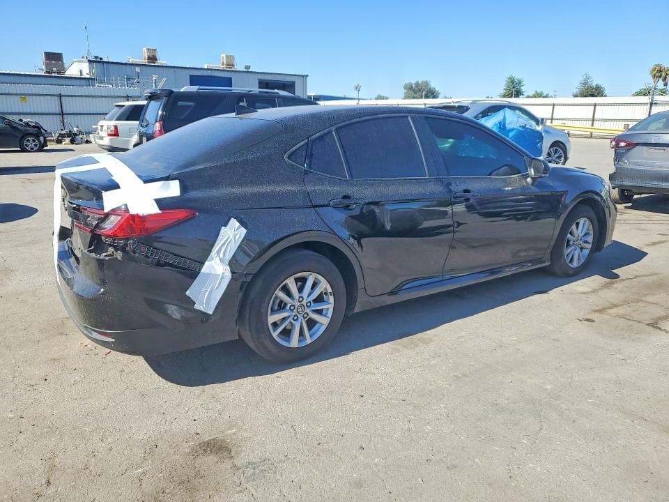 2025 TOYOTA CAMRY LE 3