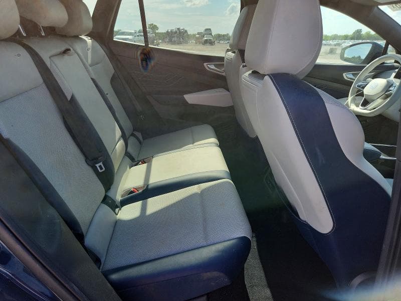 2023 VOLKSWAGEN ID.4 PRO S 11