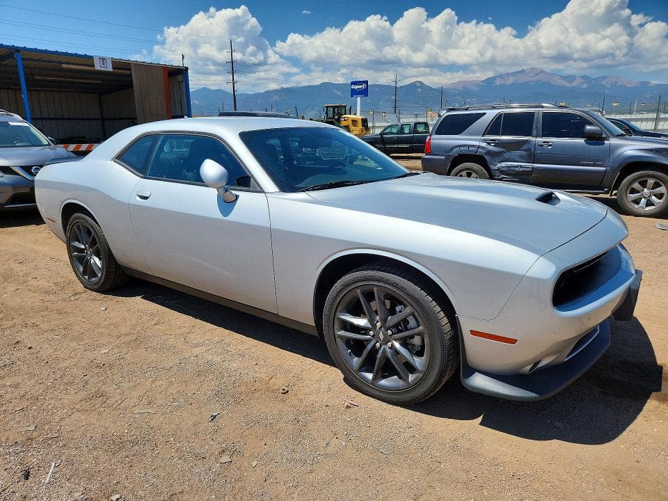 2023 DODGE CHALLENGER GT 4