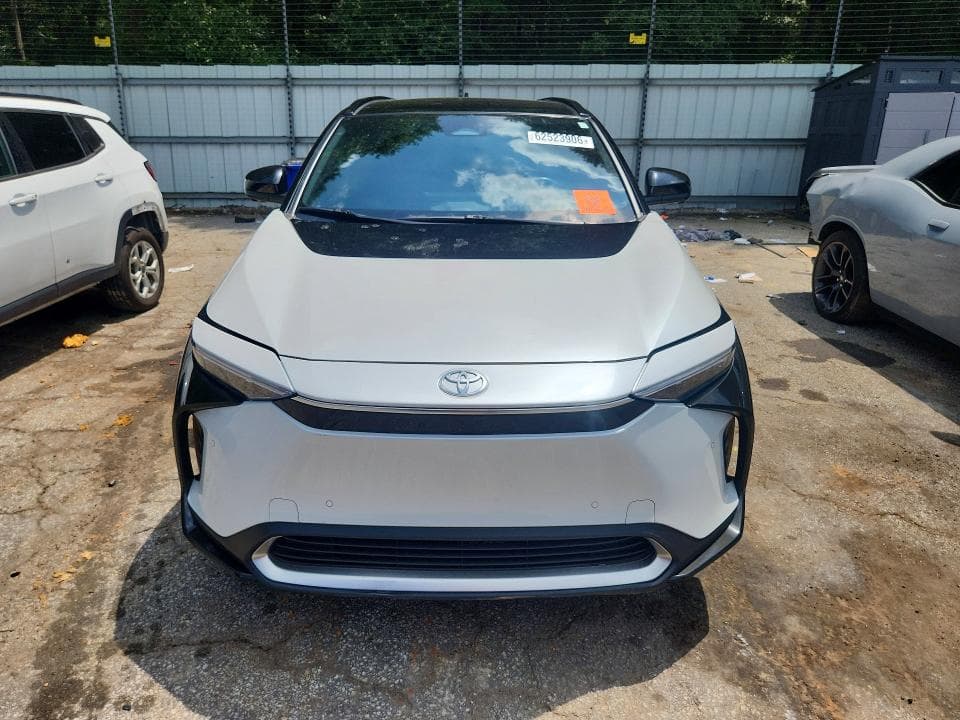 2024 TOYOTA BZ4X LIMITED 5