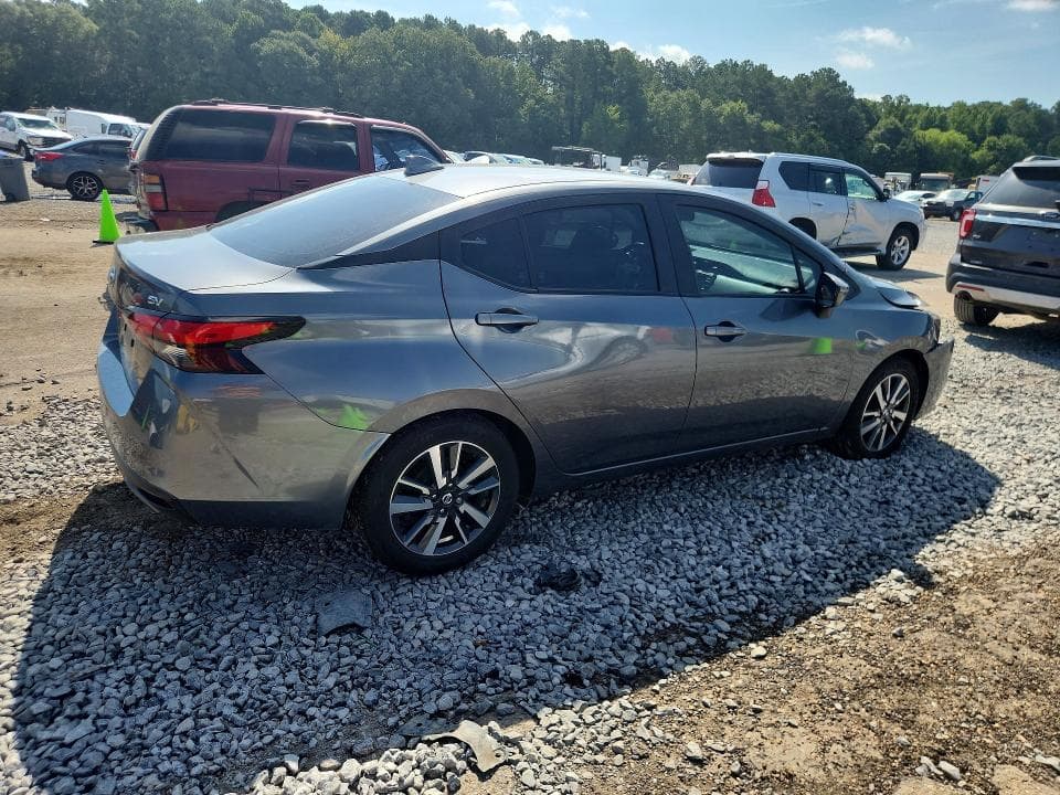 2021 NISSAN VERSA SV 3