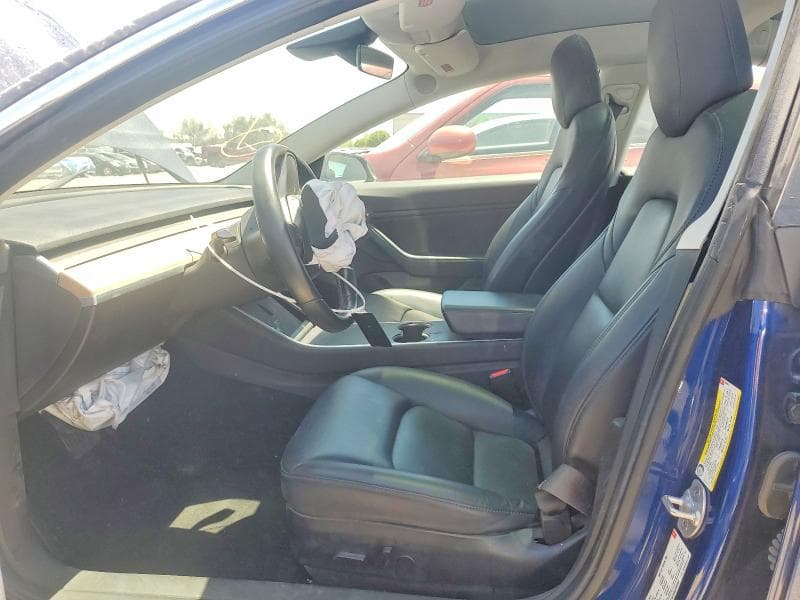 2018 TESLA MODEL 3 7