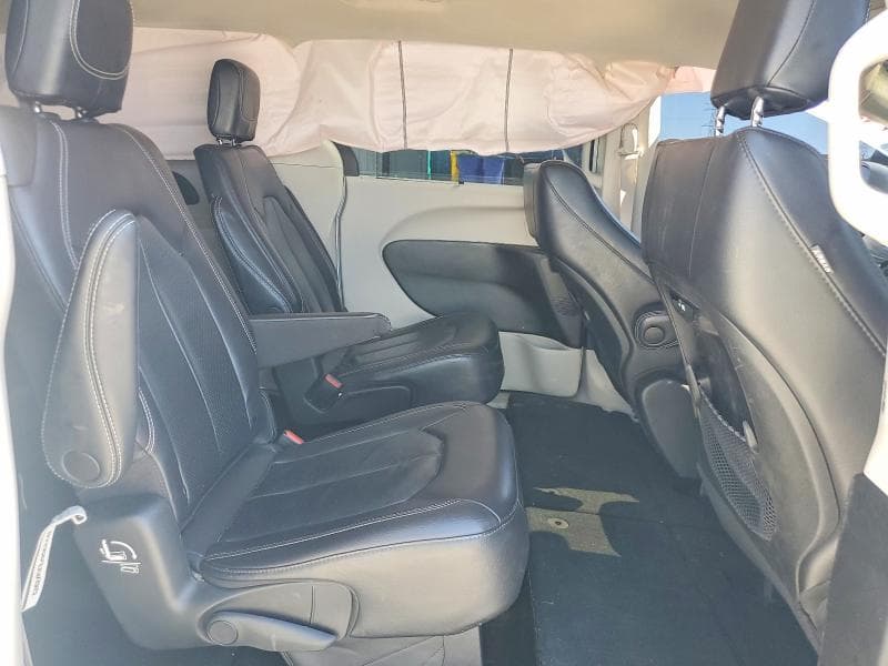 2022 CHRYSLER PACIFICA TOURING L 11