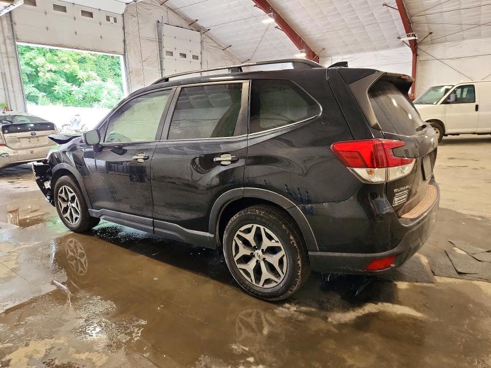 2020 SUBARU FORESTER PREMIUM 2