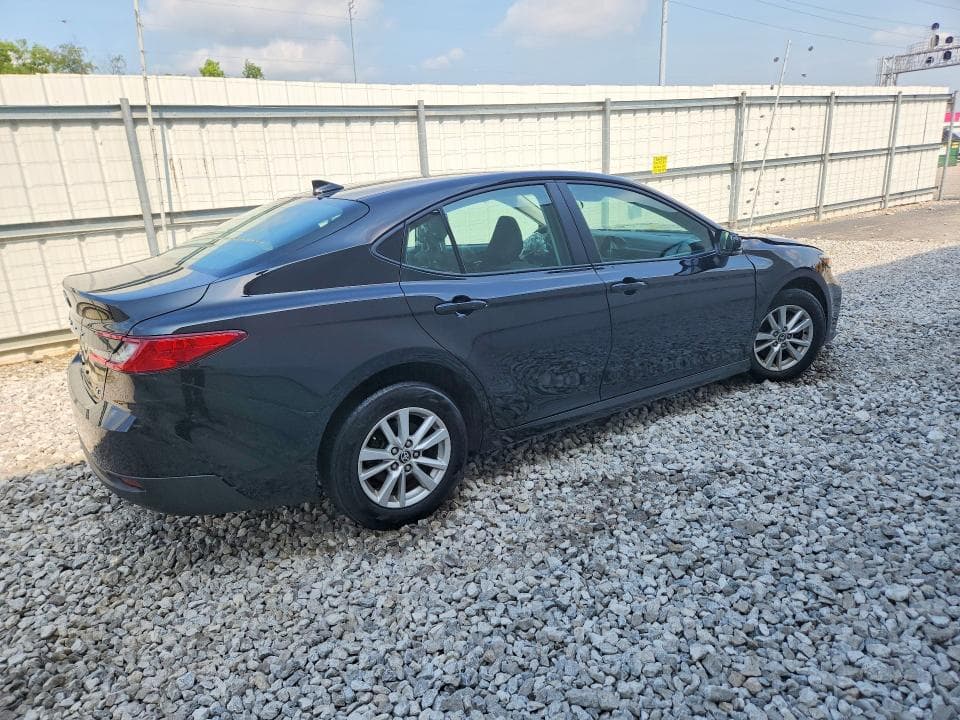 2025 TOYOTA CAMRY LE 3