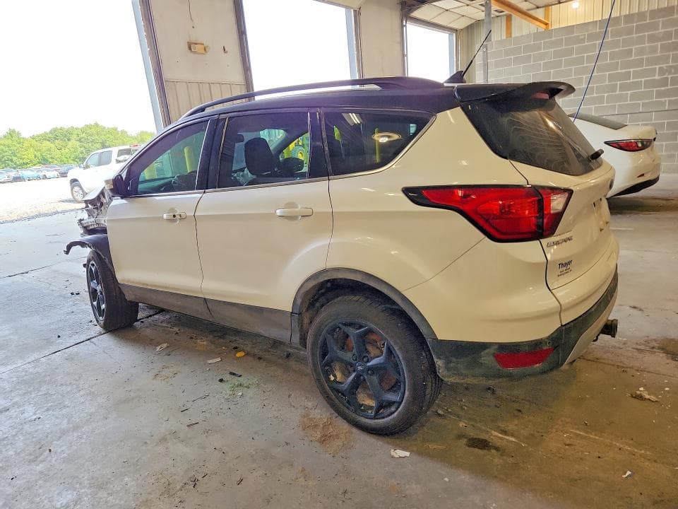2019 FORD ESCAPE TITANIUM 2