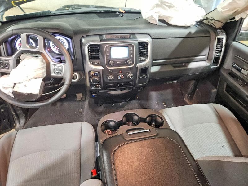 2024 RAM 1500 CLASSIC SLT 8