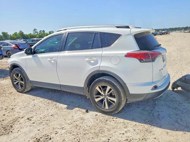 2017 TOYOTA RAV4 XLE 2