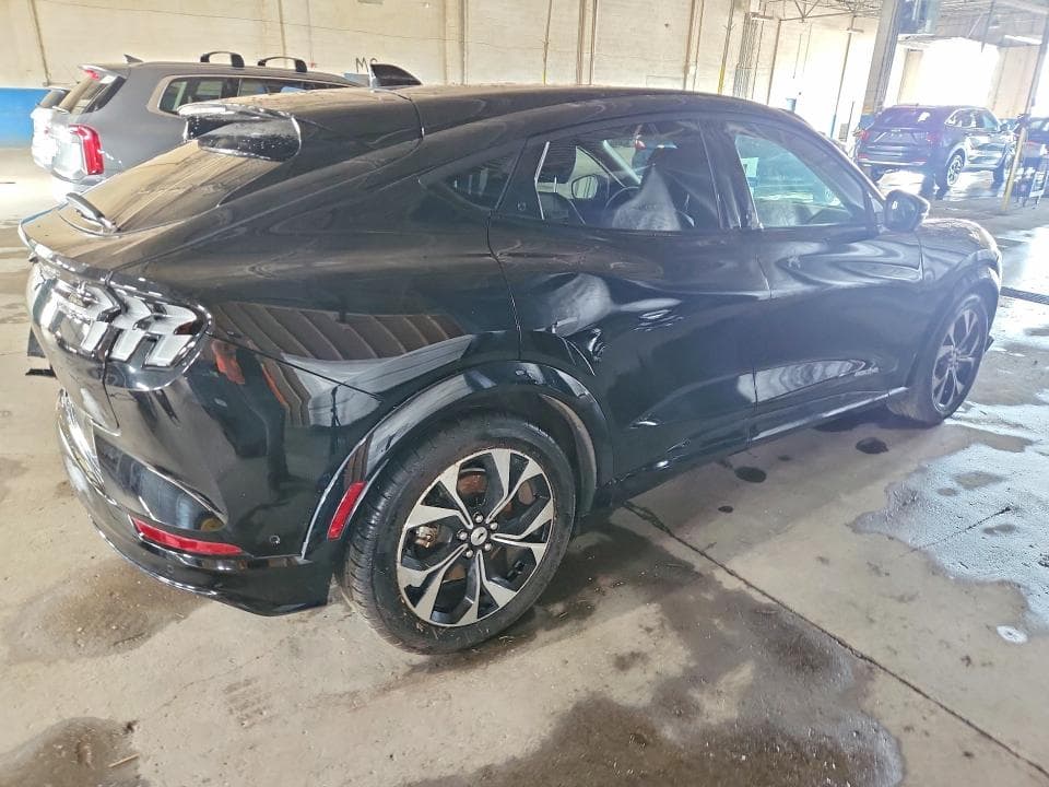 2023 FORD MUSTANG MACH-E PREMIUM 3
