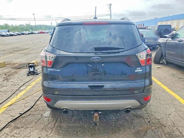 2017 FORD ESCAPE SE 6