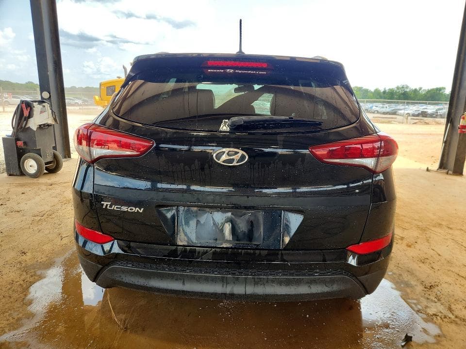2017 HYUNDAI TUCSON SE 6