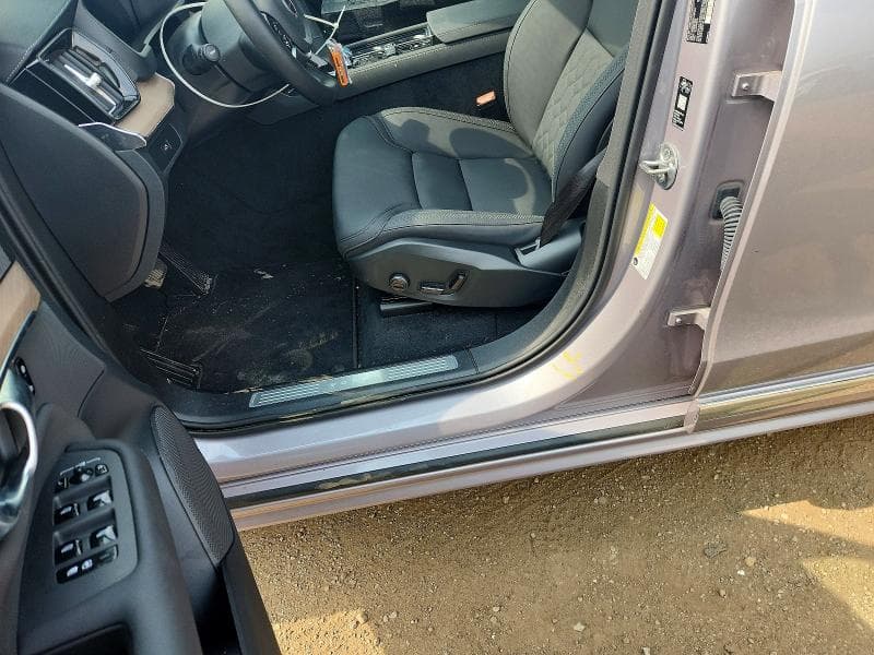2026 VOLVO XC90 PLUS 12