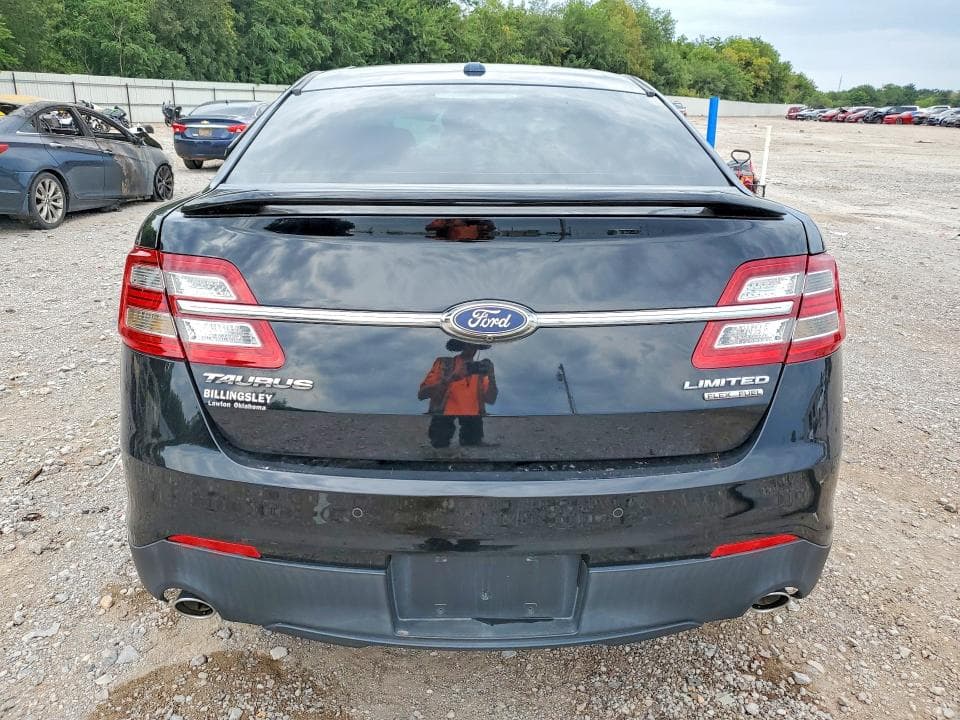 2017 FORD TAURUS LIMITED 6