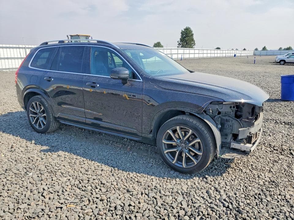 2017 VOLVO XC90 T6 4