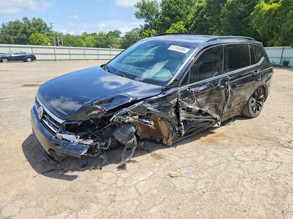 2021 VOLKSWAGEN TIGUAN SE - 1
