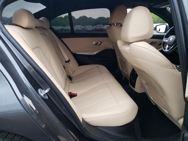 2021 BMW 330XI 10