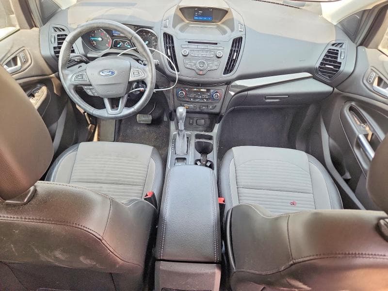 2017 FORD ESCAPE SE 8