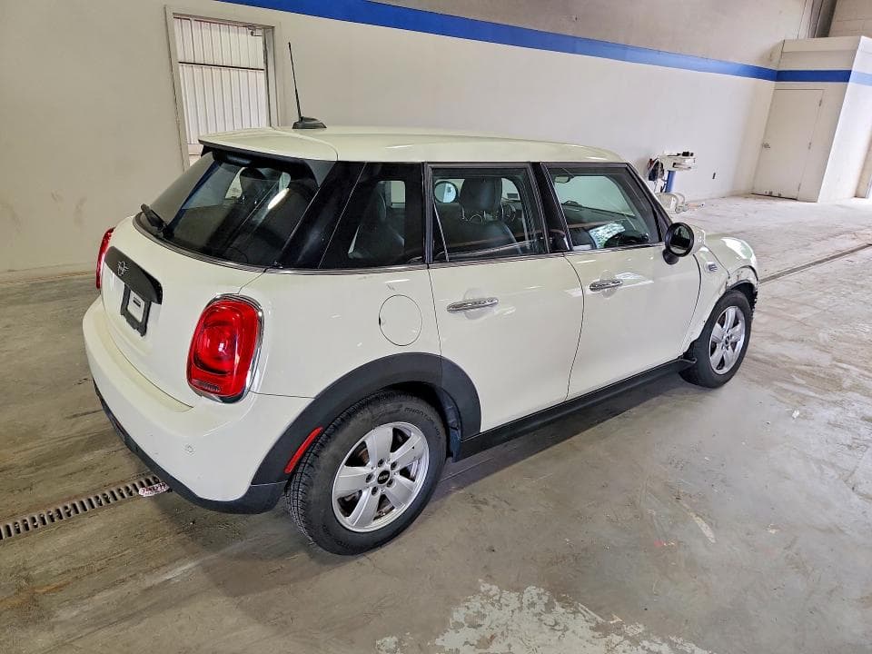2020 MINI COOPER 3