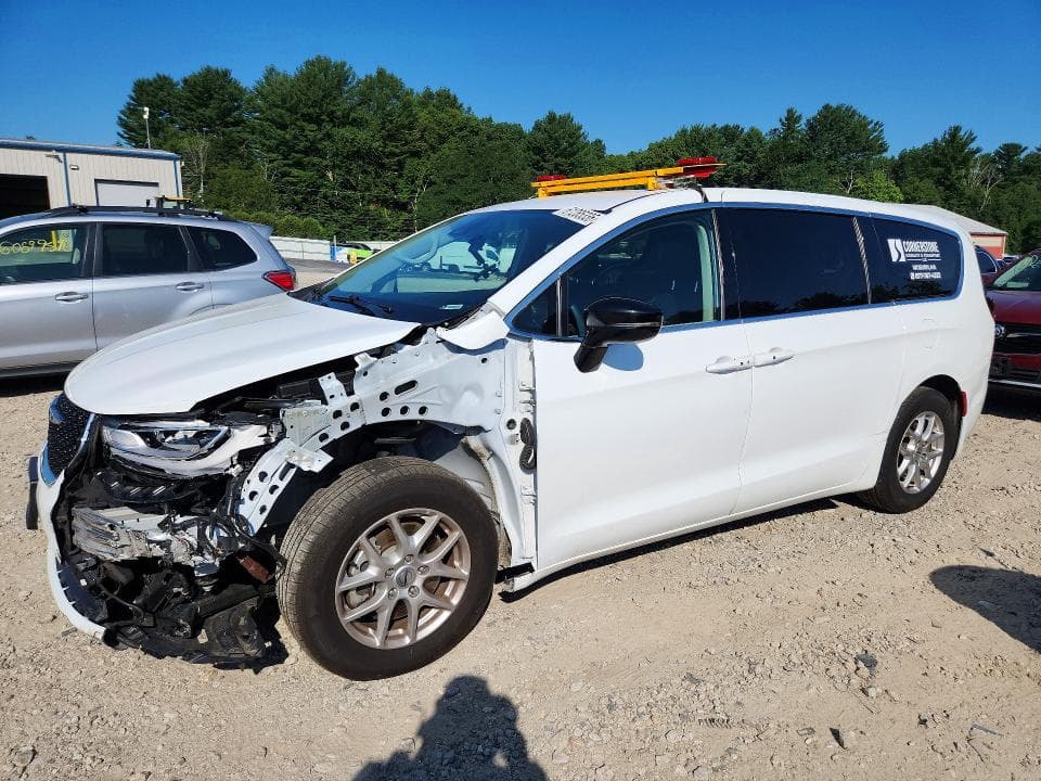 2024 CHRYSLER PACIFICA TOURING L - 1