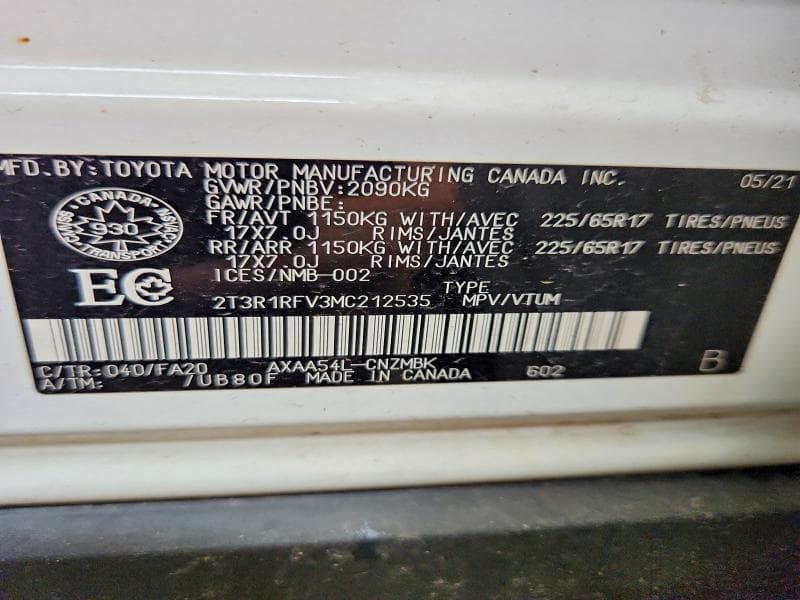 2021 TOYOTA RAV4 XLE 13