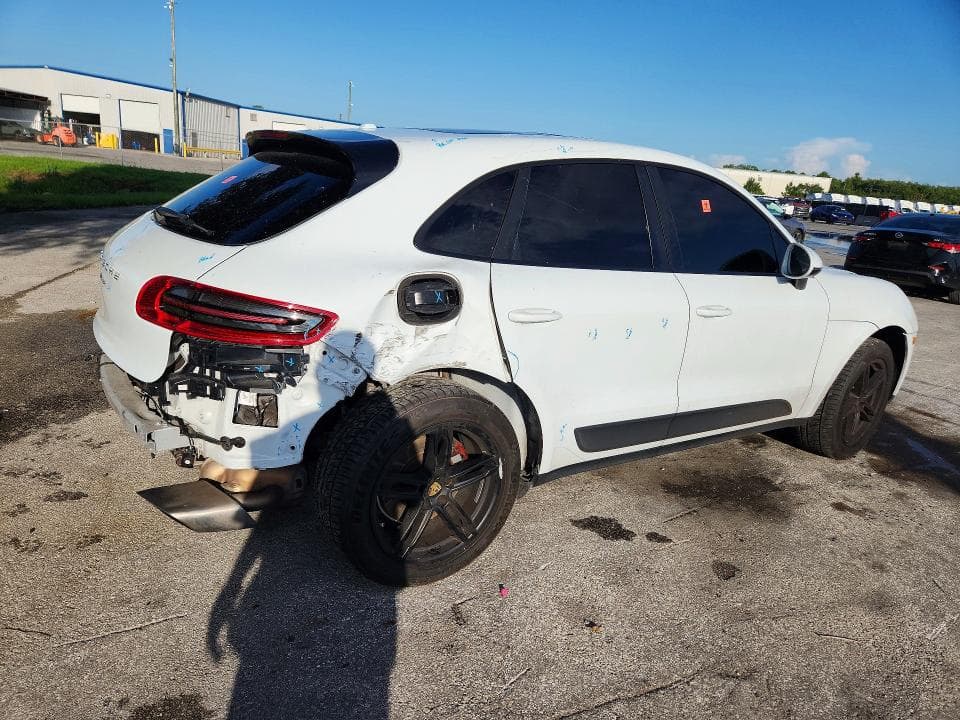 2018 PORSCHE MACAN 3