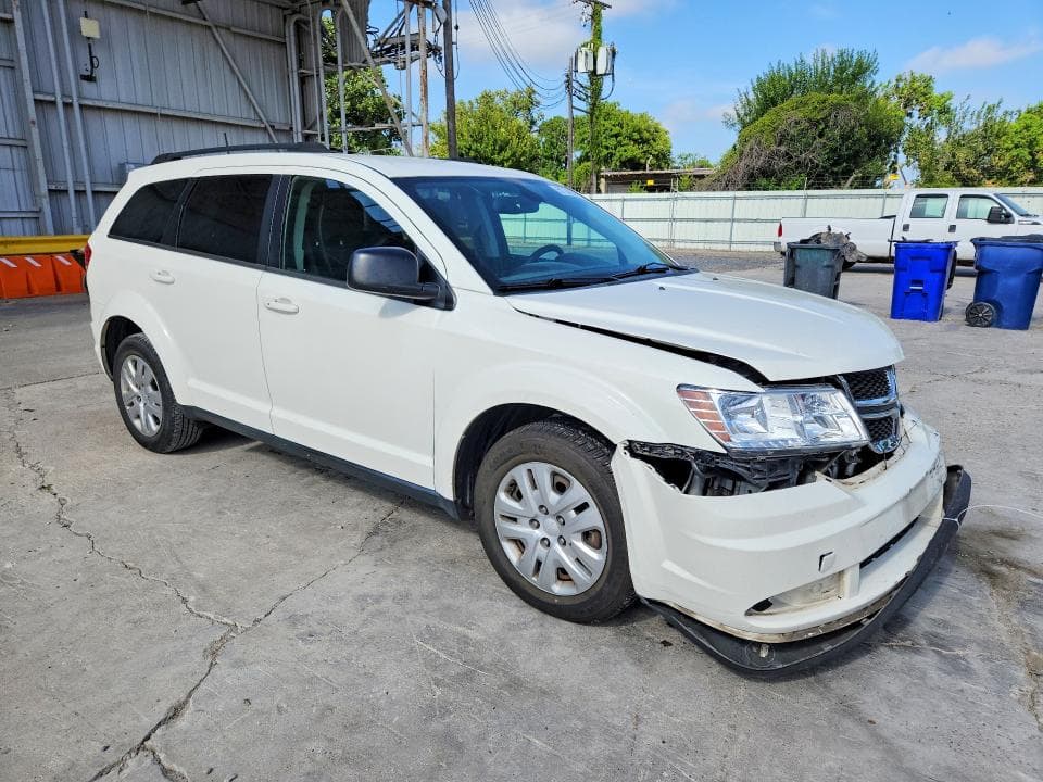 2019 DODGE JOURNEY SE 4