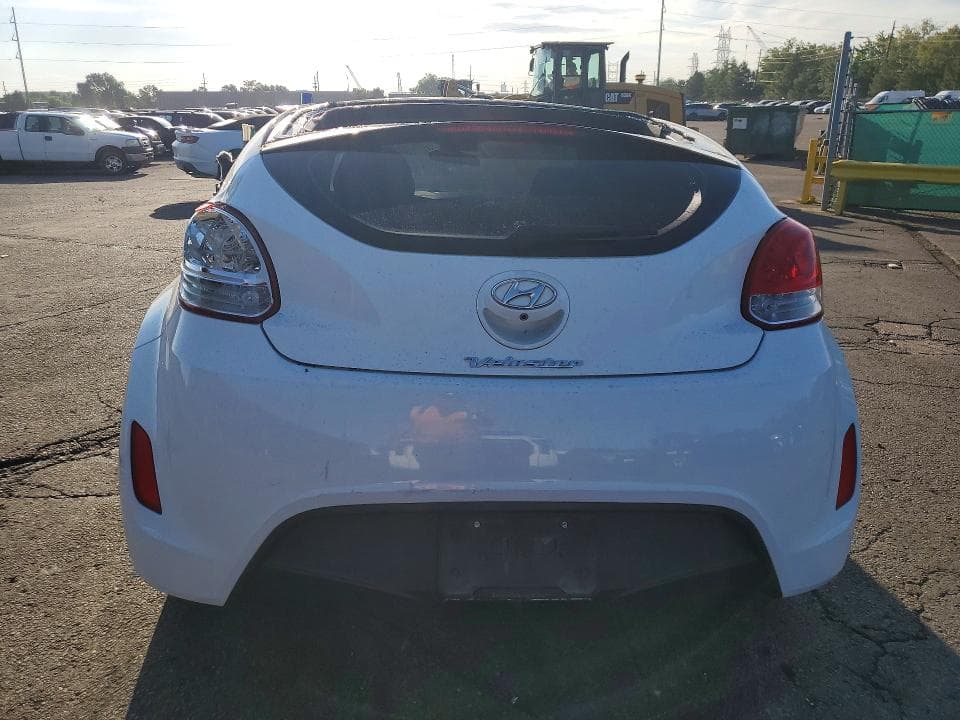 2017 HYUNDAI VELOSTER BASE 6