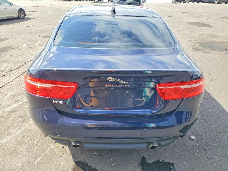 2019 JAGUAR XE PREMIUM 6