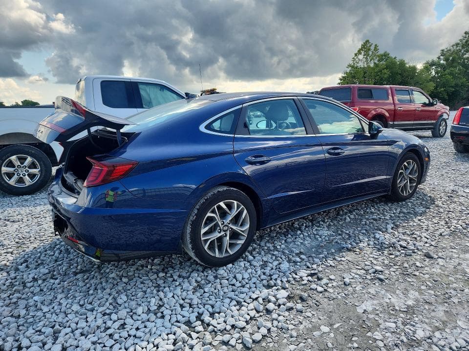 2021 HYUNDAI SONATA SEL 3