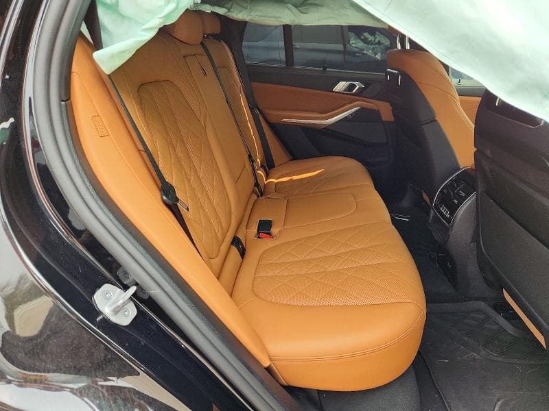 2026 BMW X5 M60I 11