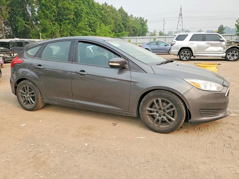 2017 FORD FOCUS SE 4