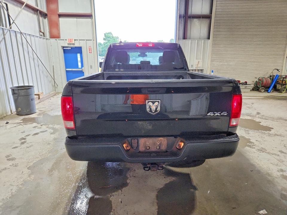 2023 RAM 1500 CLASSIC TRADESMAN 6