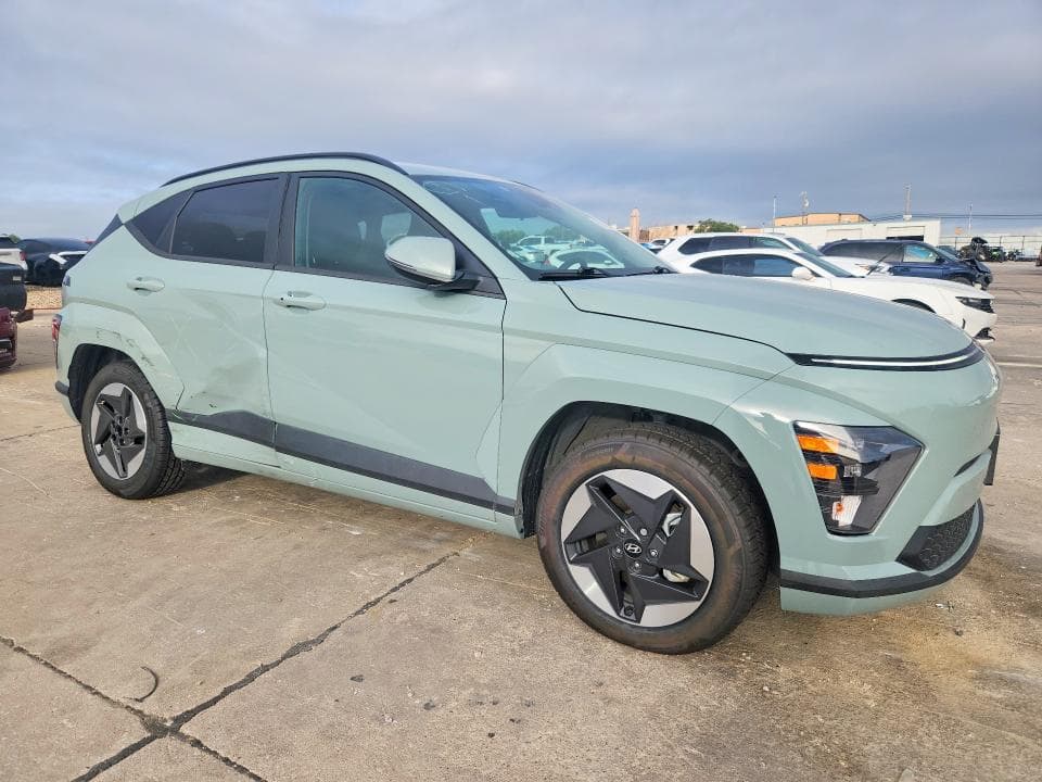 2024 HYUNDAI KONA SEL 4