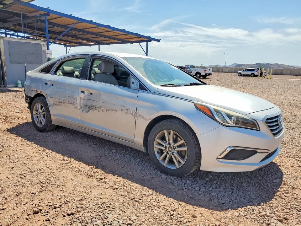 2017 HYUNDAI SONATA SE 4
