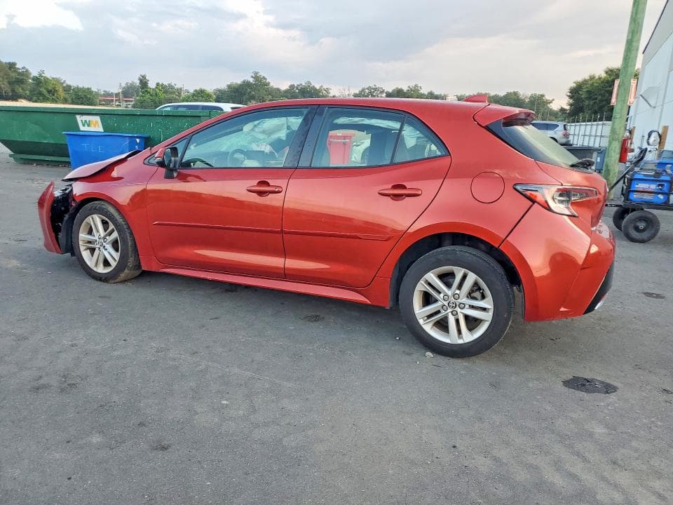 2019 TOYOTA COROLLA HATCHBACK SE 2