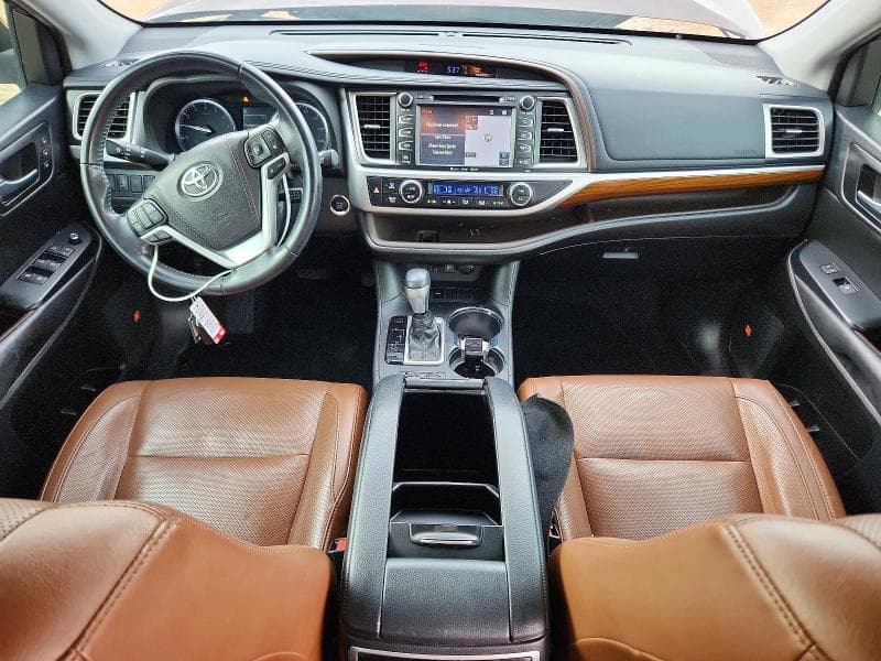2019 TOYOTA HIGHLANDER LIMITED 8