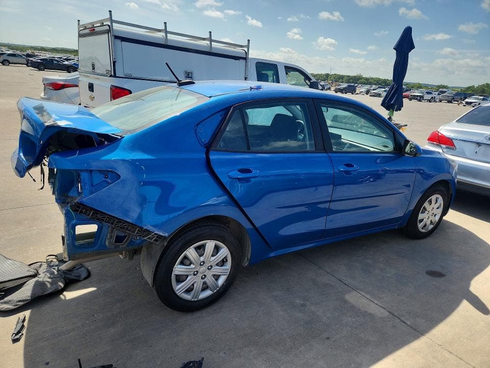2022 KIA RIO S 3