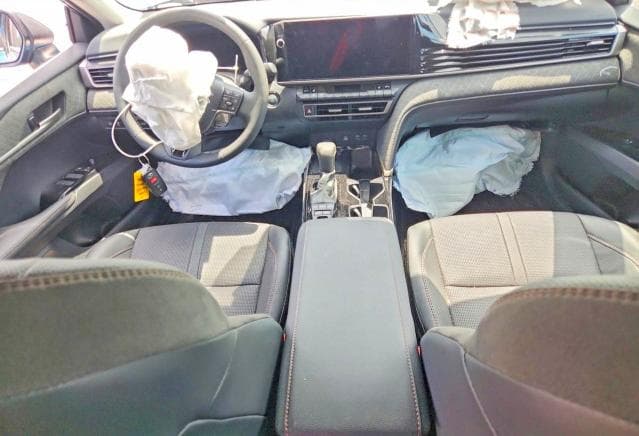 2026 TOYOTA CAMRY XLE 8